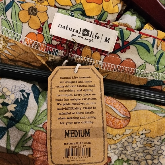 SOPHIA NATURAL LIFE MAXI FLORAL WRAP DRESS NWT SIZE MEDIUM - Picture 3 of 15